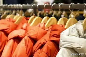 央视曝光！7万余件劣质羽绒服对身体危害巨大，快看你家人中招没  -图5