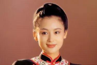 陈红的故事：中国第一美女，28岁嫁大16岁陈凯歌，婚后隐居幕后  -图11